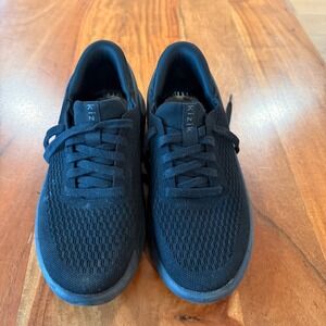 Kizik Black Roamer Slip On‎ Sneakers Men's 8 Women's 9.5